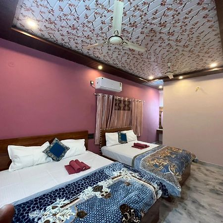 Manoj Homestay ハンピ エクステリア 写真