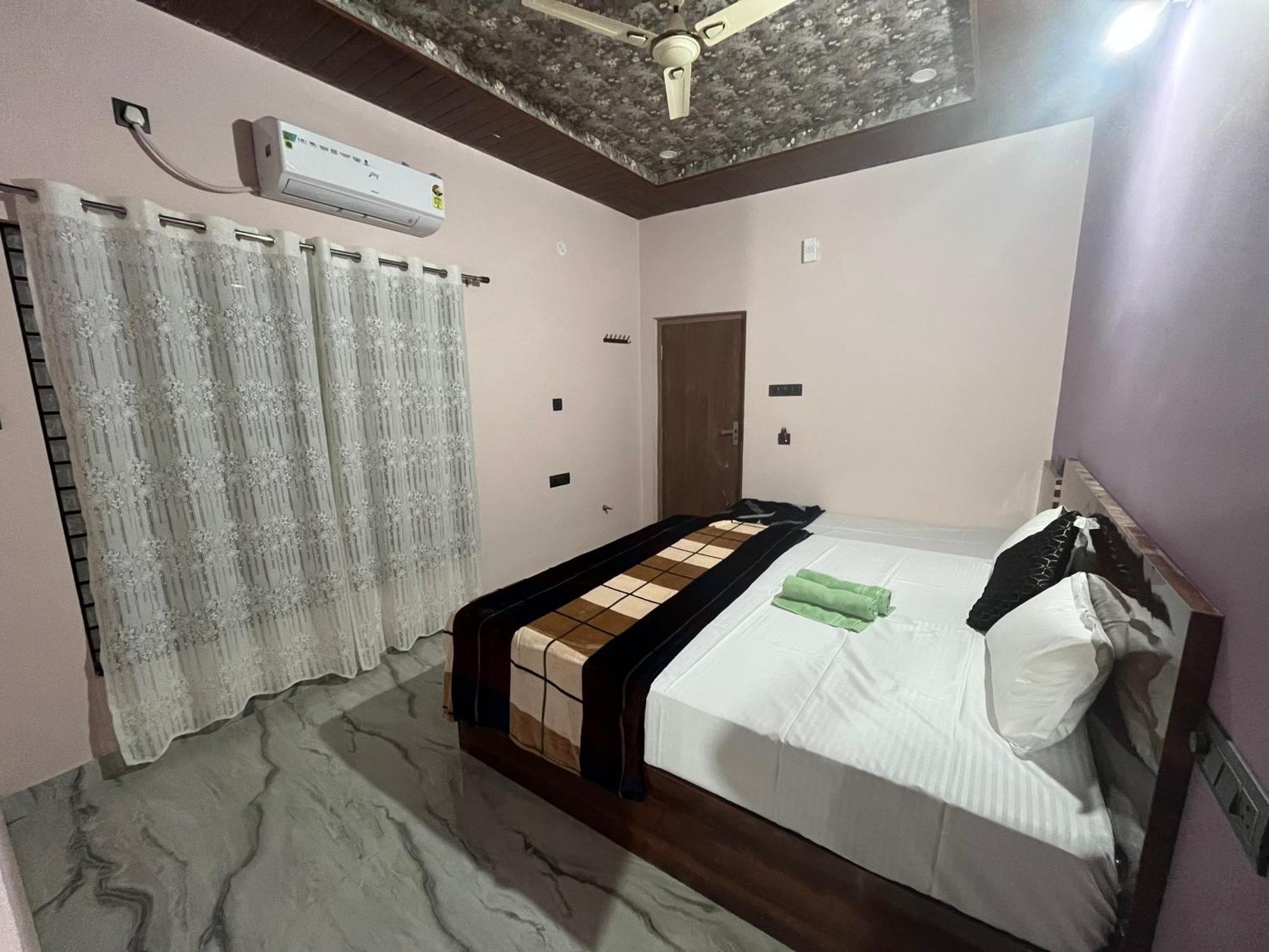 Manoj Homestay ハンピ エクステリア 写真