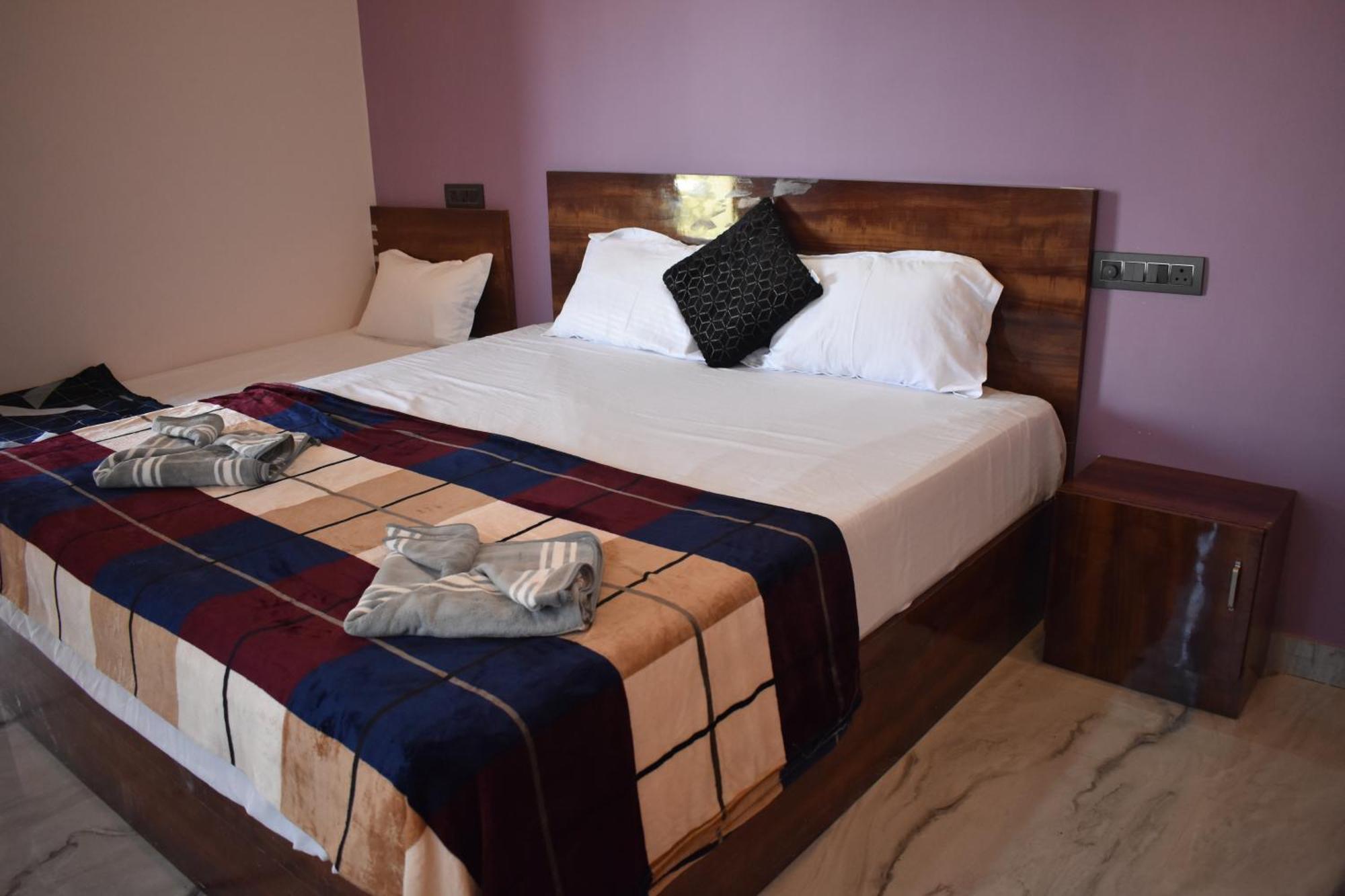 Manoj Homestay ハンピ エクステリア 写真