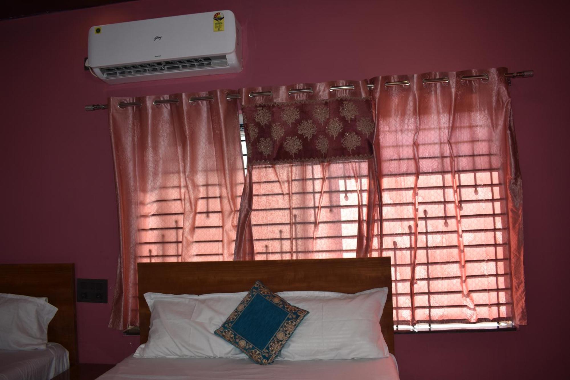 Manoj Homestay ハンピ エクステリア 写真