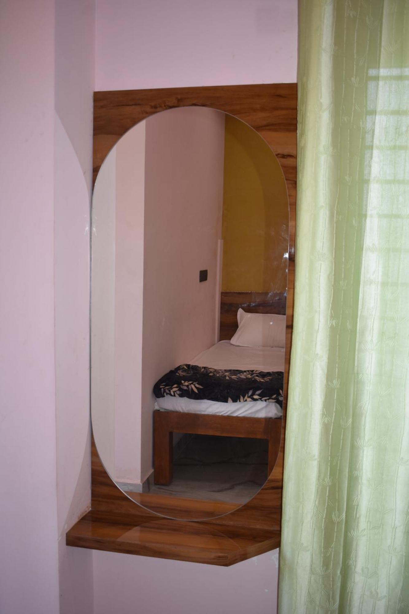 Manoj Homestay ハンピ エクステリア 写真